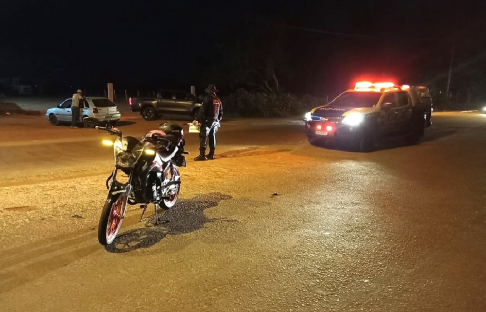Batida entre carro e moto deixa mulher ferida entre Batayporã e Nova Andradina